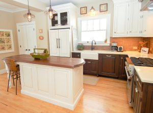 Small island in kitchen