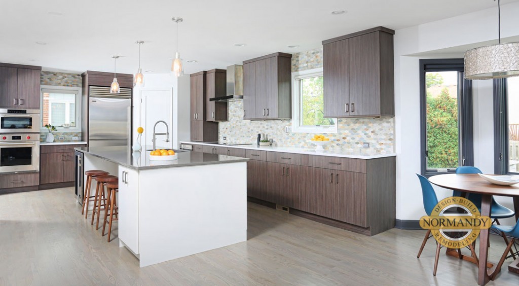 clean lines and sleek finishes create a modern, contemporary look for this kitchen