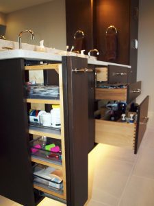 bathroom organization 