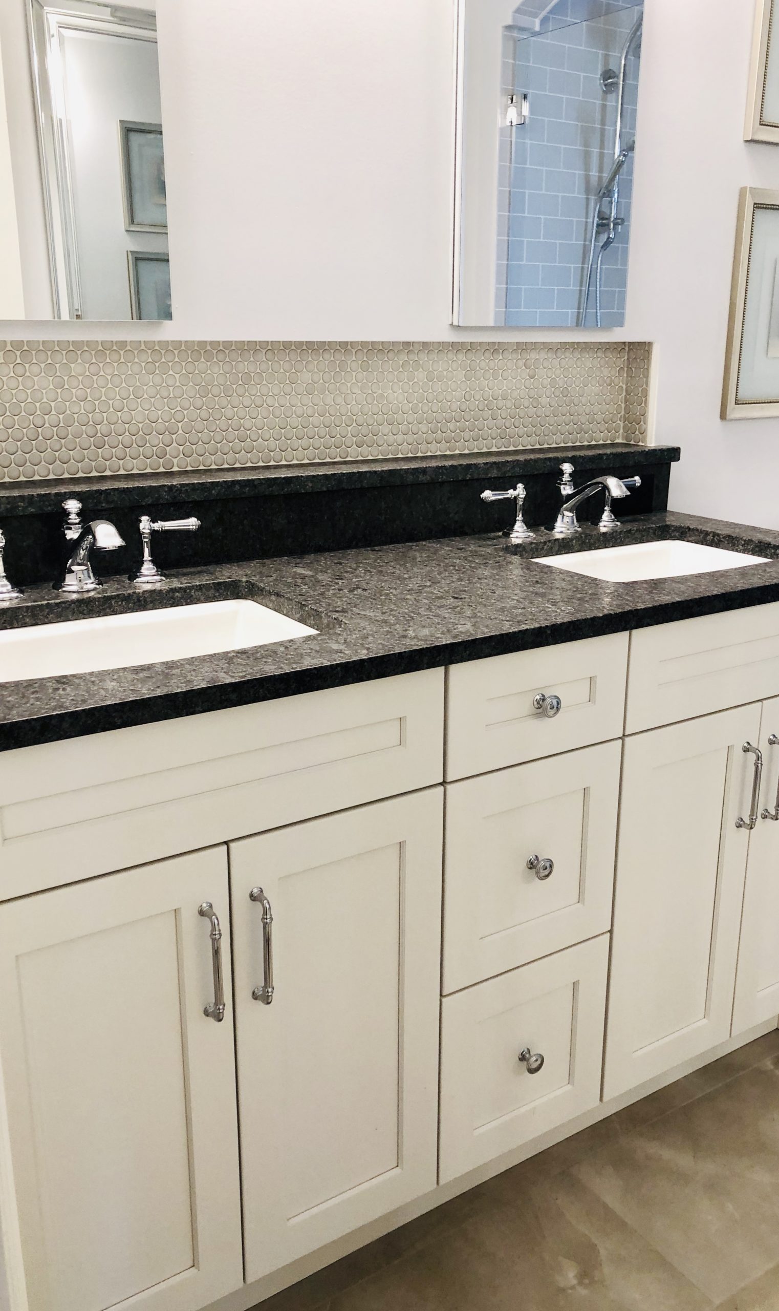 Long Ledge above double vanity