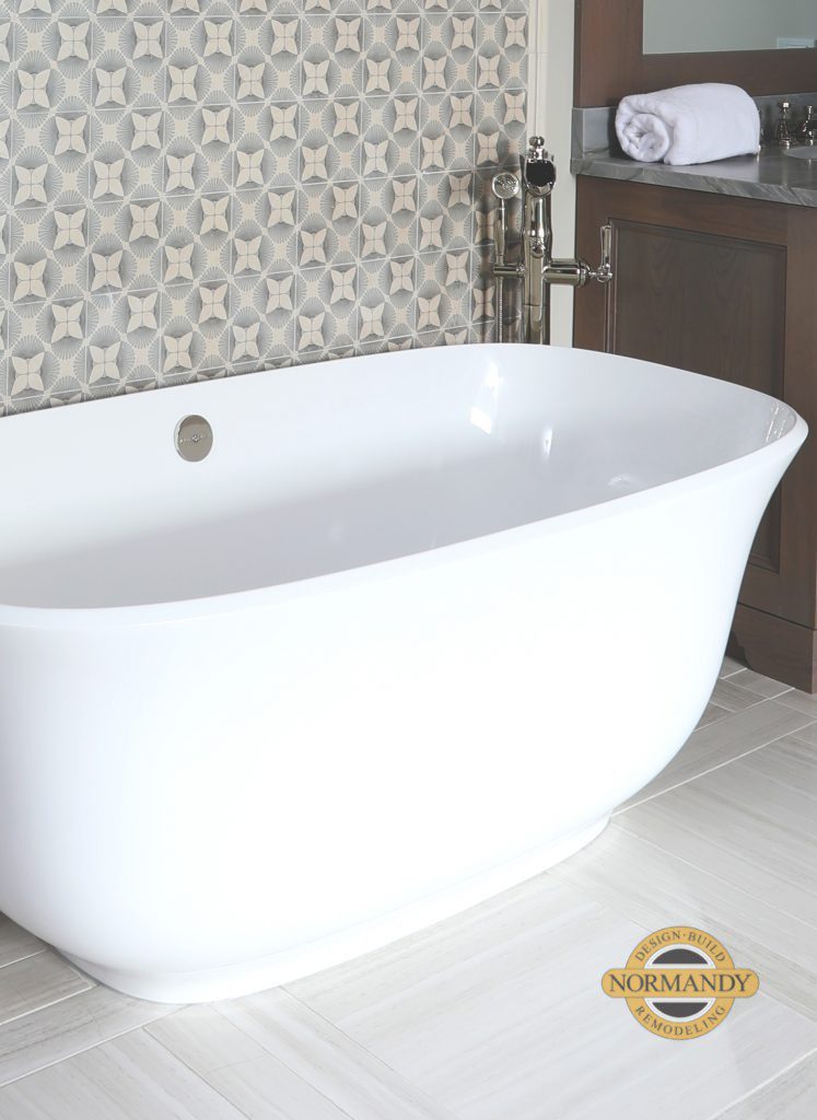 freestanding bathtub