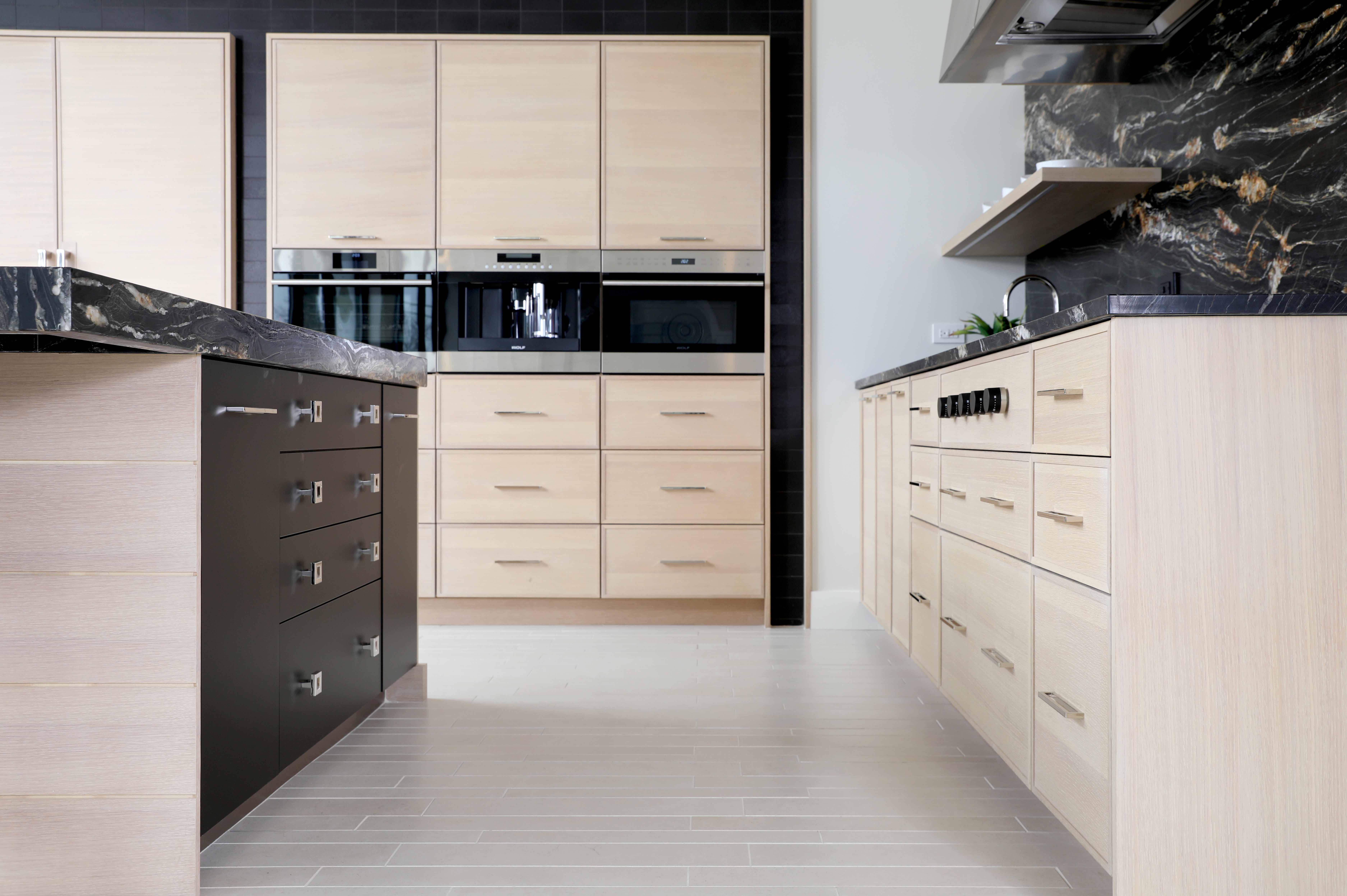 White oak modern kitchen