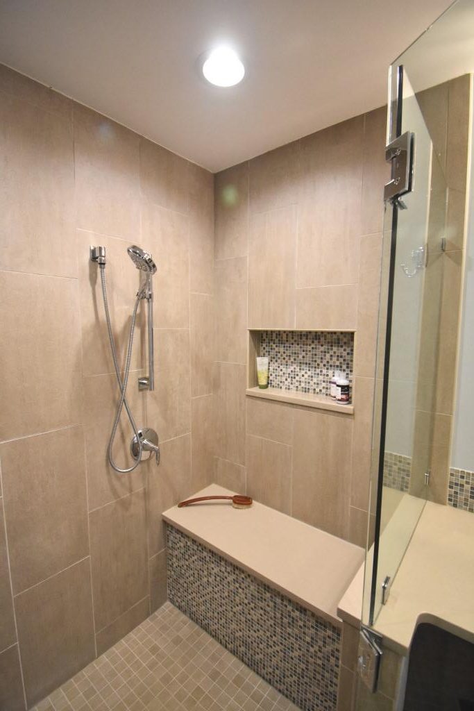 Primary shower with bench