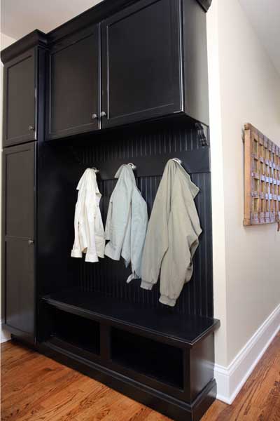 Small mudroom space near entry