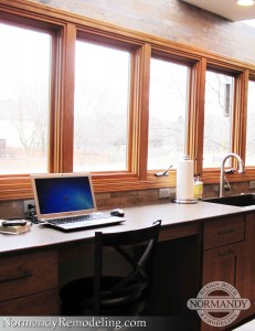 Kitchen cabinet storage