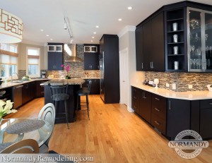 open concept kitchen design created by Normandy Designer Leslie Lawrence Molloy