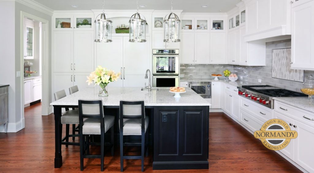 Decorative glass shelves upper cabinets