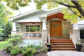 Arts and Crafts inspired front porch