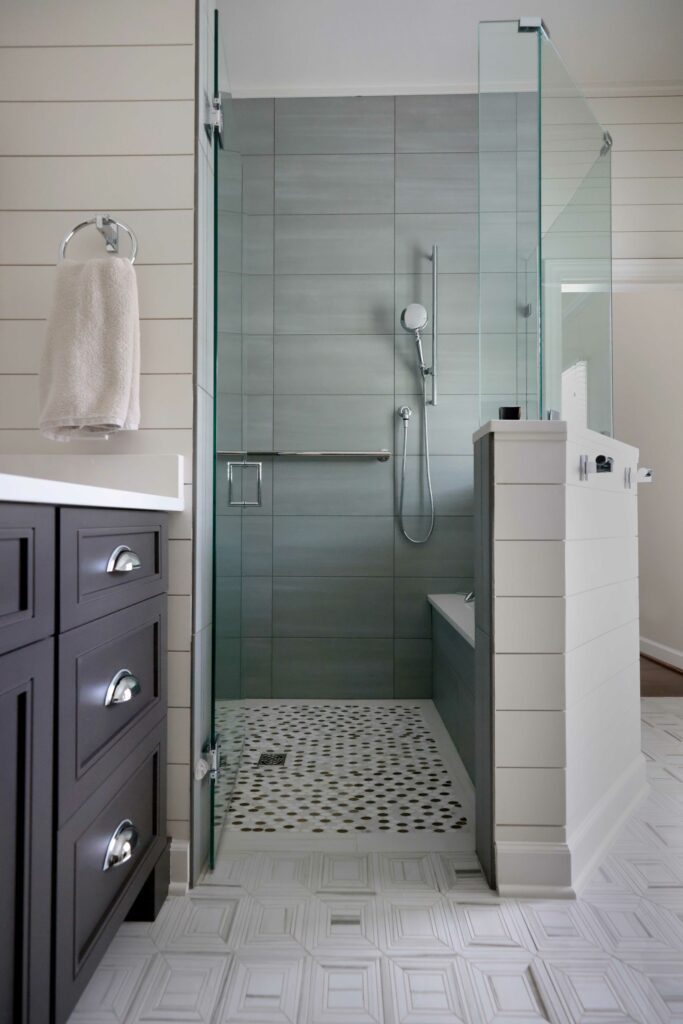 Top 4 Reasons To Have Heated Flooring In The Bathroom