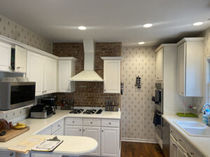 Before kitchen, peninsula